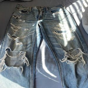 American eagle ripped mom jeans